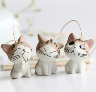 热卖 小奇手工陶瓷可爱私房猫可爱流行人气饰品小包挂摆件学生礼物