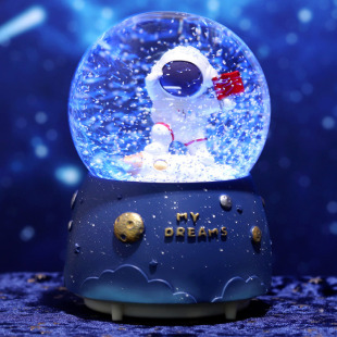 宇航员系列航天太空人水晶球摆件发光音乐盒男孩女孩儿童生日礼物
