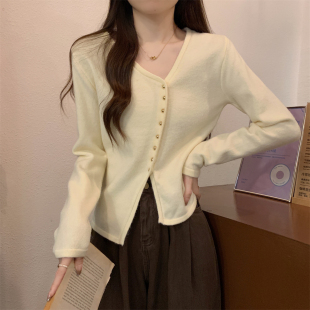 棉莫女装 秋冬韩版 毛衣外套 宽松v领气质不规则显瘦设计感针织开衫
