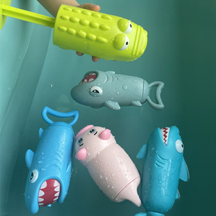 鳄鱼鲨鱼卡通水枪儿童水上乐园游泳池打水战装 备宝宝洗澡喷水玩具