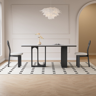 意式 岩板餐桌家用小户型设计师新款 复古风黑色实木餐桌 饭桌椅法式