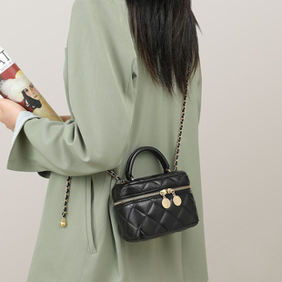 法国设计师CanaryKiss包包女高级感新款 迷你小众设 斜挎腋下包时尚