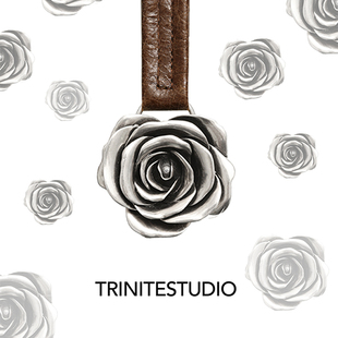 TRINITE Metal 钥匙扣 Rose做旧银色金属玫瑰花装 饰牛皮挂扣