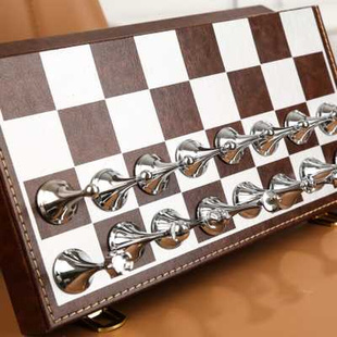 国际象棋磁性折叠高档皮盒收纳套装 小学生金属棋子便携式 摆件 欧式