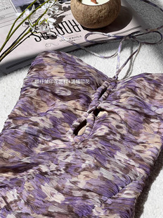 恋紫乌托邦 顺纡皱印花 法式 2m缩褶镂空包臀裙 chic