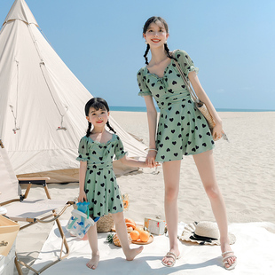 2024韩国儿童泳衣女孩连体平角裙式 中大童波点可爱亲子母女游泳衣