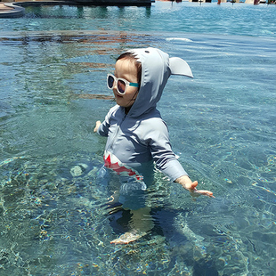 韩国儿童泳衣男童可爱连体鲨鱼小童宝宝婴儿长袖 防晒速干游泳衣