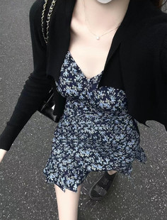 Rosé无袖 v领蓝色碎花裙吊带裙女夏季 连衣裙 法式 收腰小个子短款