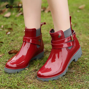 外穿雨靴成人雨鞋 防水鞋 冬韩国时尚 女士短筒防滑水靴套鞋 胶鞋 女式