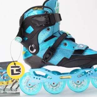 博恩儿童新款 碳纤轮滑鞋 可调节 直排轮平花鞋 旱冰鞋