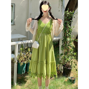 绿色吊带连衣裙夏大码 胖mm显瘦海边度假沙滩裙波西米亚长裙