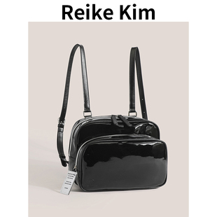 Reike Kim自制小众设计感Jennie同款 亮面 双肩包百搭休闲黑色背包