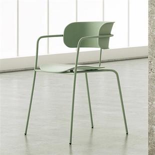 新品 椅子 家用休闲椅化 北欧网红餐椅工业风简约现代创意个性