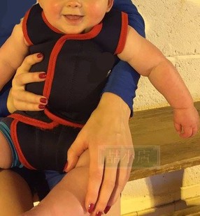 婴儿泳校装 英单库存 一片式 备 连体保暖型马甲泳衣 为婴儿设计