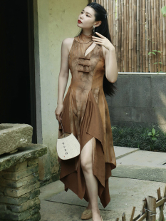 Ayundora「枯叶蝶」新中式 复古气质显瘦设计感扎染不规则连衣裙