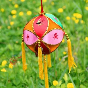球壮族工艺桂林装 饰品纯跳舞蹈学生挂件抛绣球游戏民族广西手工绣