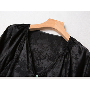 2023夏季 新款 旗袍连衣裙 气质御姐新中式 V领系带束腰黑色长袖