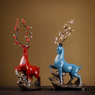 陶瓷梅花鹿摆件创意家居客厅吉祥动物红色鹿办公装 饰品乔迁送礼品