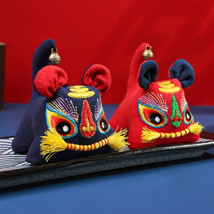 端午节刺绣布老虎香包中国风传统手工艺宝宝婴儿满月百天周岁礼物